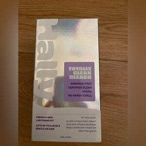 Hally Totally Clean Bleach Kit